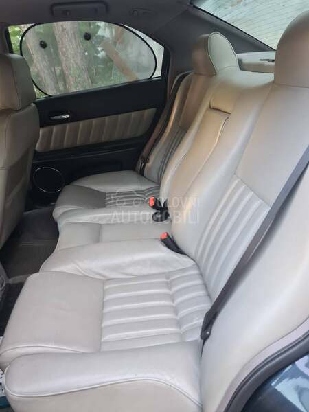 Alfa Romeo 166 2.4 JTD