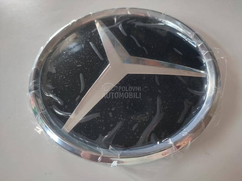 Znak u masci W213 stakleni