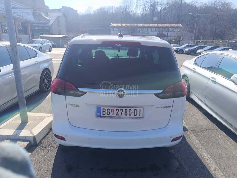 Opel Zafira 