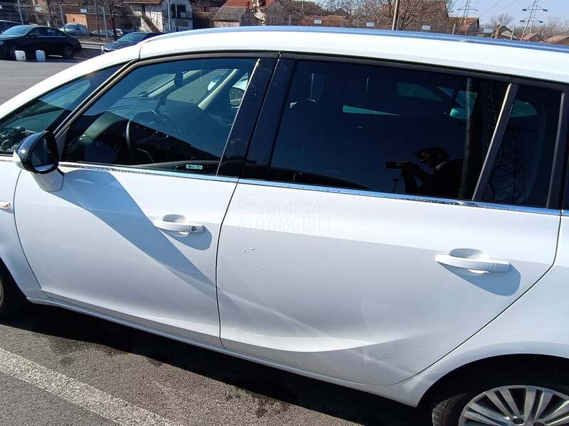 Opel Zafira 