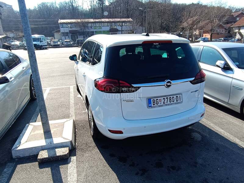 Opel Zafira 