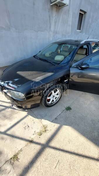 Alfa Romeo 156 -  kompletan auto u delovima