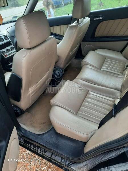Alfa Romeo 156 -  kompletan auto u delovima