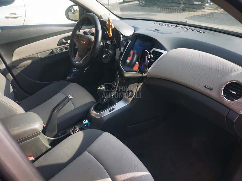 Chevrolet Cruze 