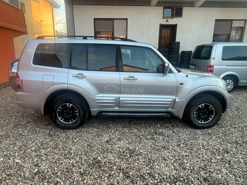 Mitsubishi Pajero 7 Sedista Reg NOV