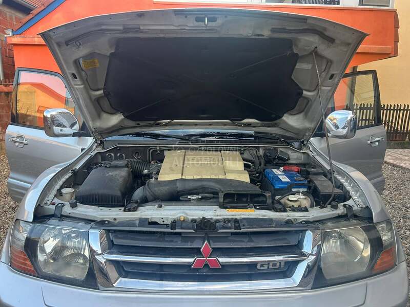 Mitsubishi Pajero 7 Sedista Reg NOV