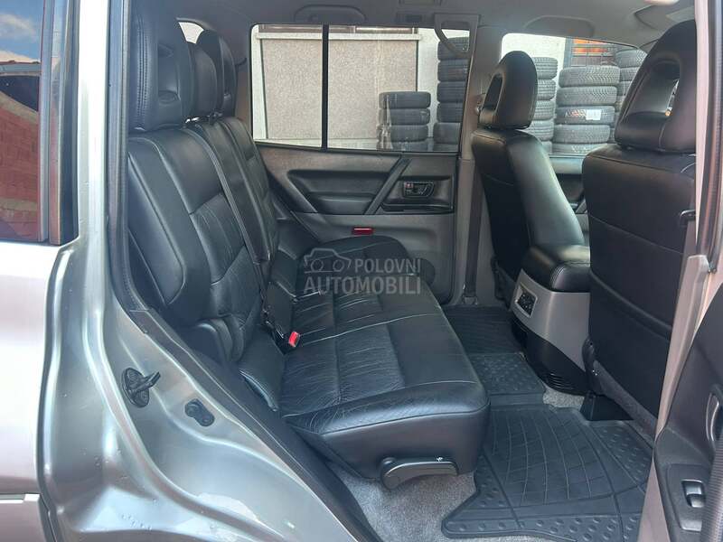 Mitsubishi Pajero 7 Sedista Reg NOV