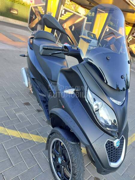 Piaggio Mp3 B kategorija