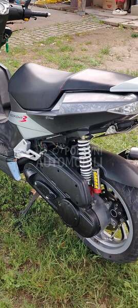 Peugeot speedfight 3