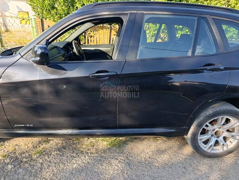 BMW X1 mpaket -  kompletan auto u delovima