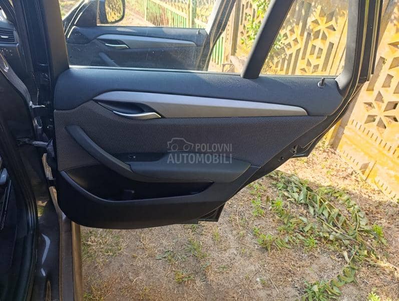 BMW X1 mpaket -  kompletan auto u delovima