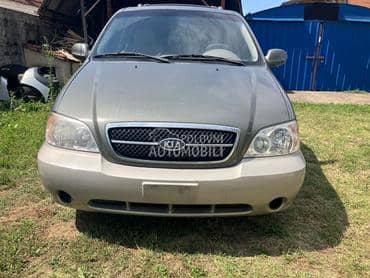 Kia Carnival 2005. god. -  kompletan auto u delovima
