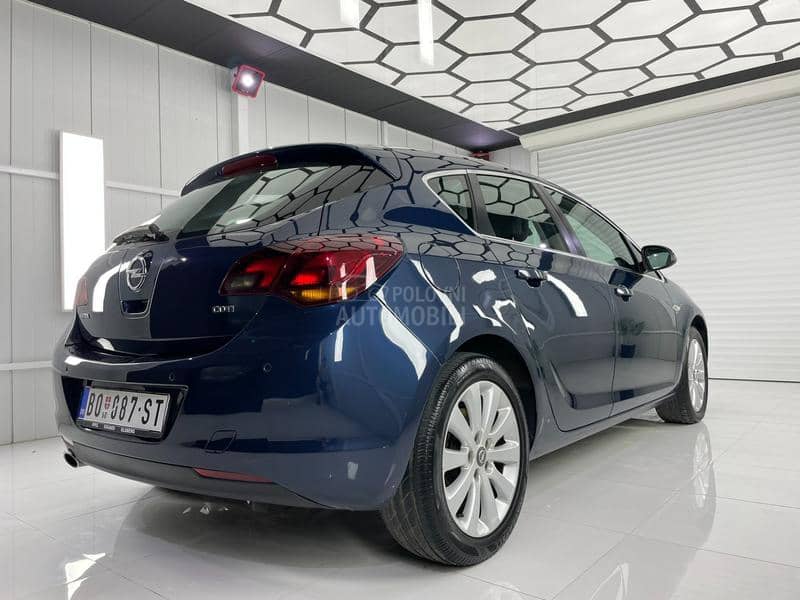 Opel Astra J 2.0 CDTI