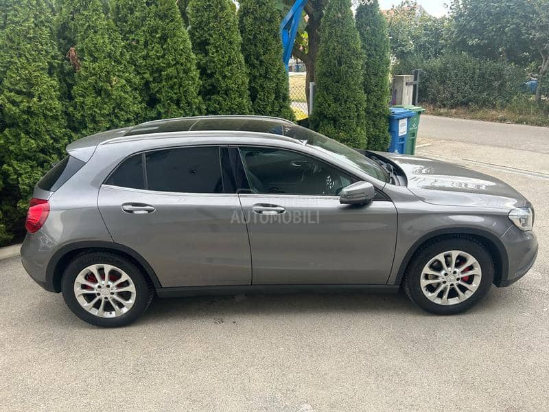 Mercedes Benz GLA 180 1.5 DCI