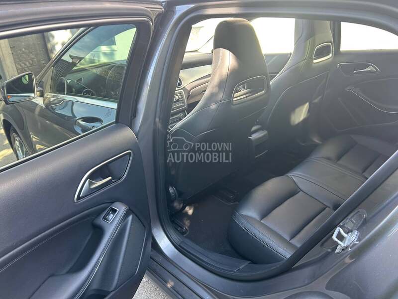 Mercedes Benz GLA 180 1.5 DCI