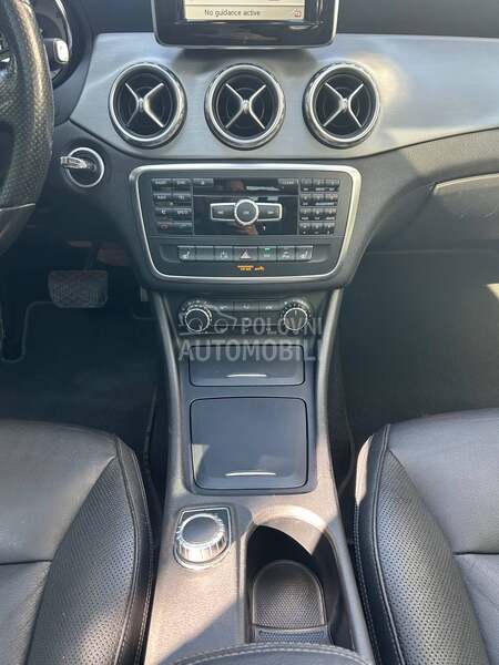Mercedes Benz GLA 180 1.5 DCI
