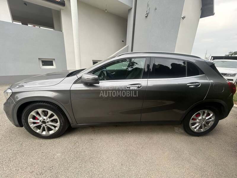 Mercedes Benz GLA 180 1.5 DCI