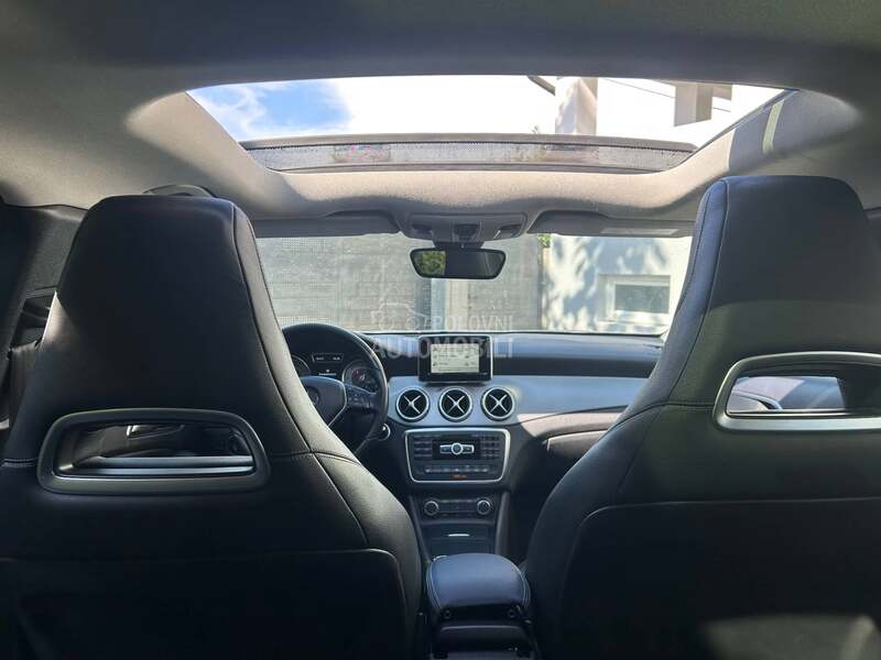 Mercedes Benz GLA 180 1.5 DCI
