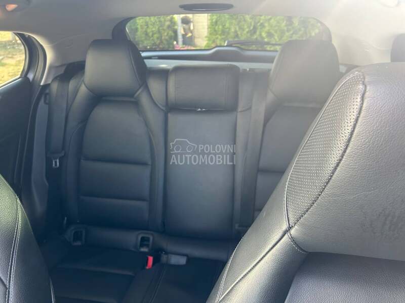 Mercedes Benz GLA 180 1.5 DCI