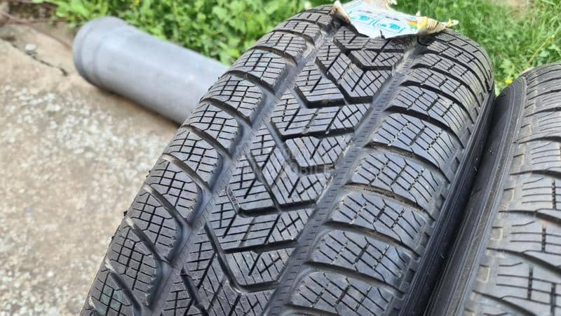 Pirelli 225/65 R17 Zimska