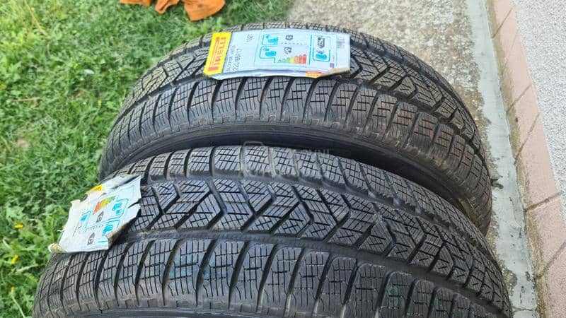 Pirelli 225/65 R17 Zimska