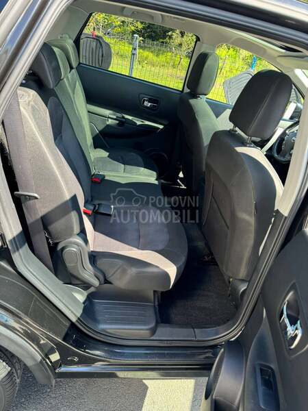 Nissan Qashqai + 2 