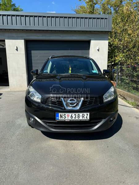 Nissan Qashqai + 2 