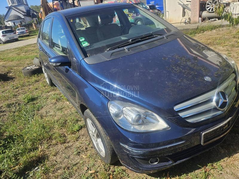 Mercedes Benz B 200 B200 2005. god. -  kompletan auto u delovima