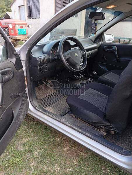Opel Corsa B 1.2