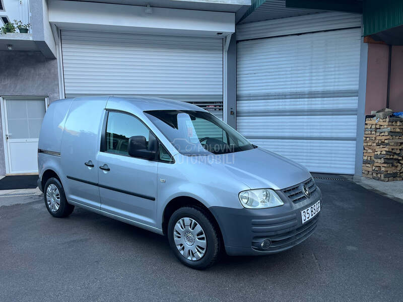 Volkswagen Caddy S A L O N