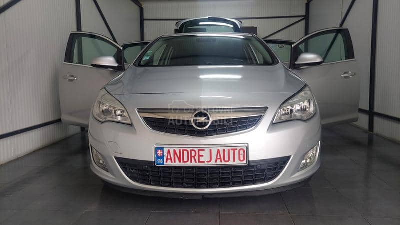 Opel Astra J 1.7 CDTI T.O.P.