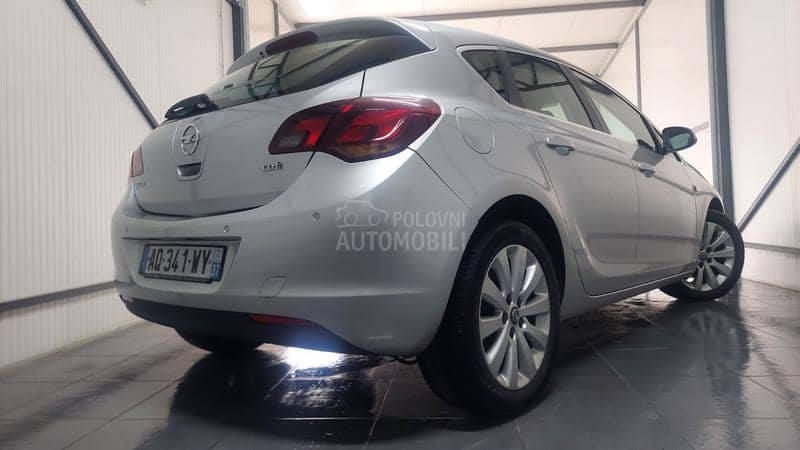 Opel Astra J 1.7 CDTI T.O.P.