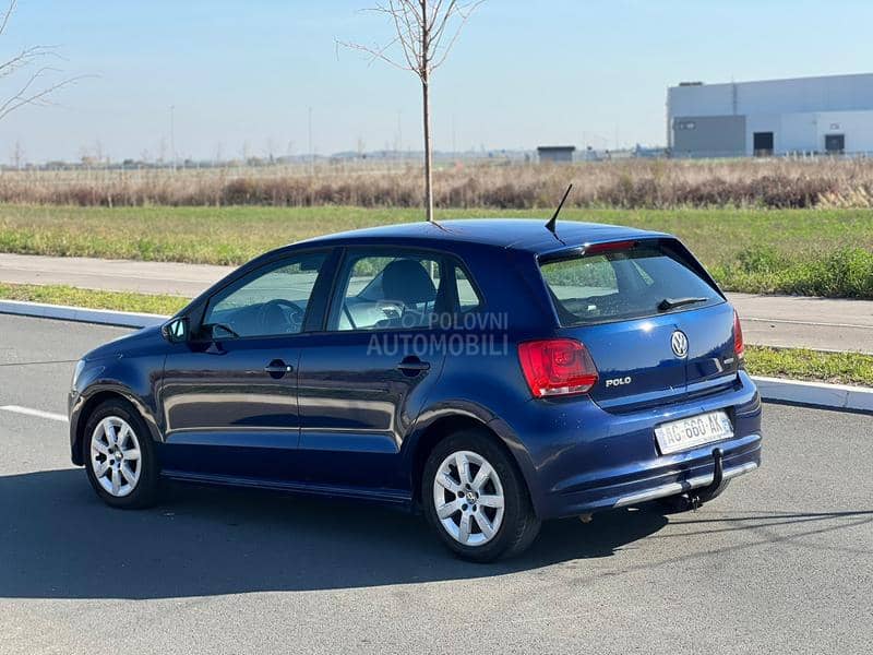 Volkswagen Polo HIGHLINE NA-VI