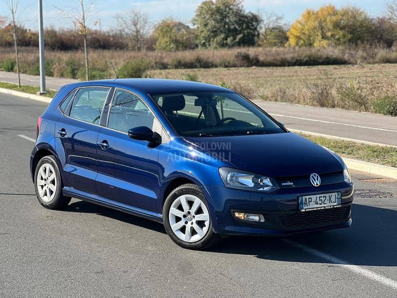 Volkswagen Polo HIGHLINE NA-VI