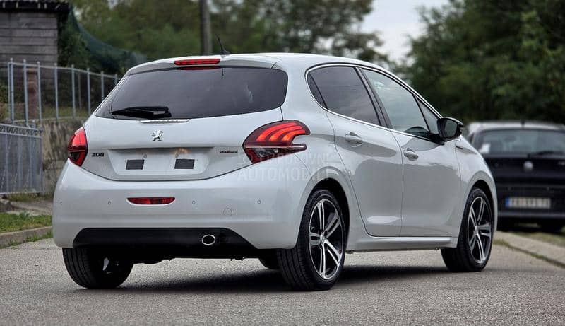 Peugeot 208 1.2i, GT Line, CH