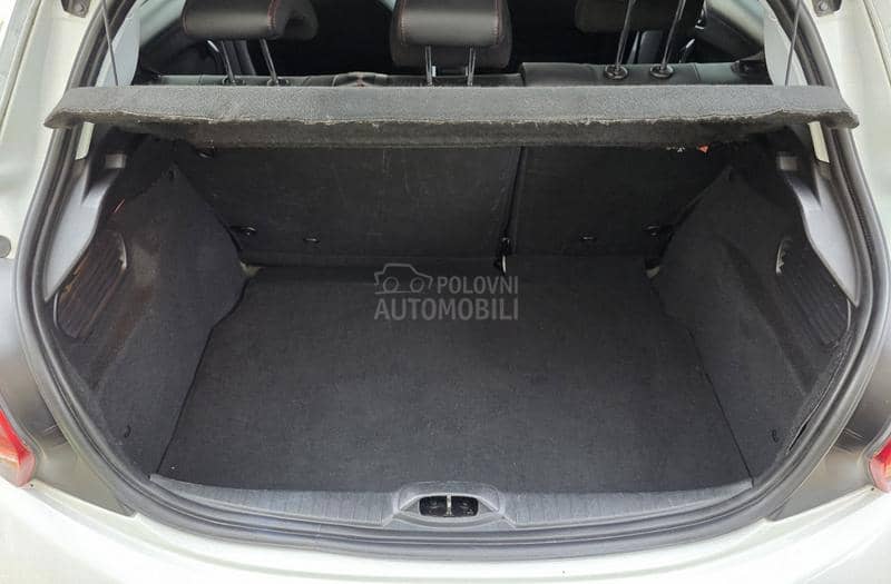 Peugeot 208 1.2i, GT Line, CH
