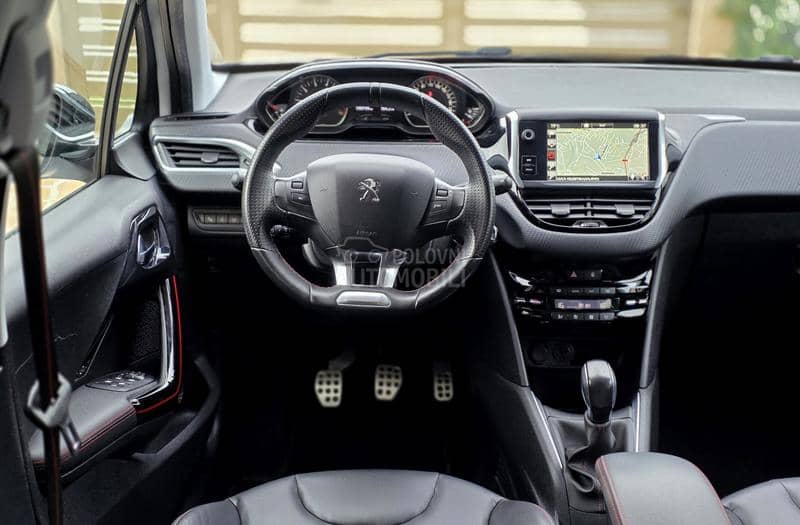 Peugeot 208 1.2i, GT Line, CH