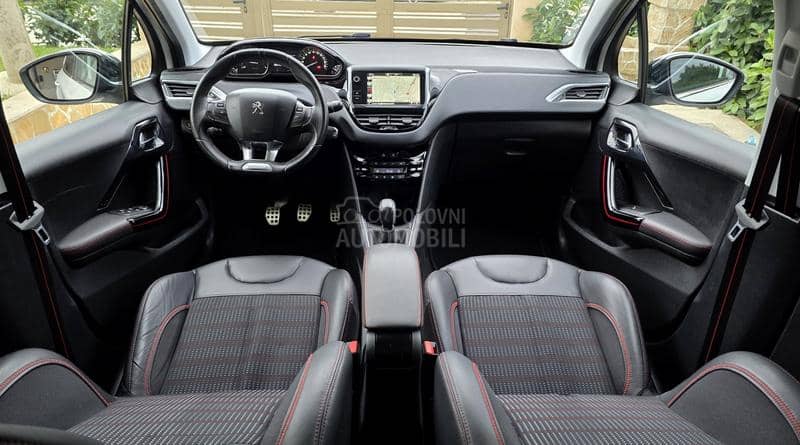 Peugeot 208 1.2i, GT Line, CH