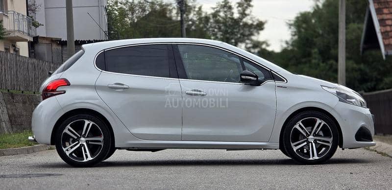 Peugeot 208 1.2i, GT Line, CH