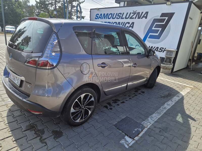 Renault Scenic BOSE