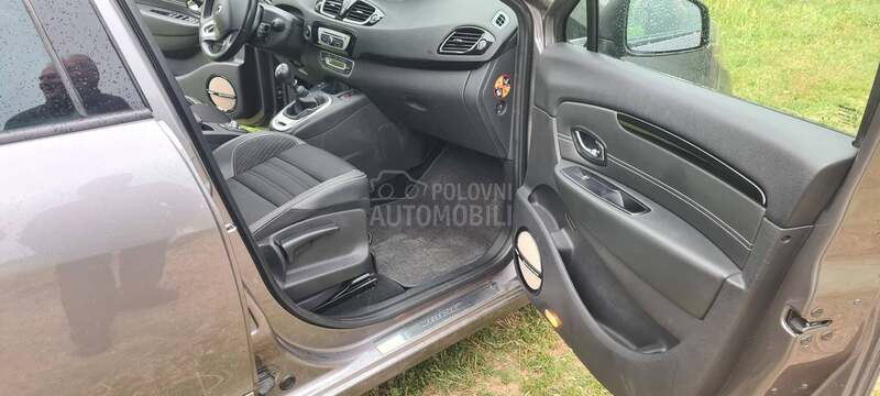 Renault Scenic BOSE