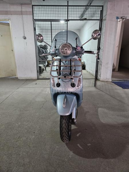 Vespa LX 125