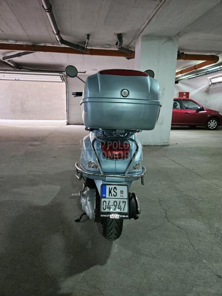 Vespa LX 125