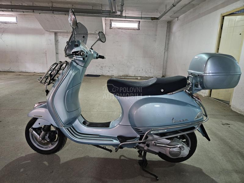 Vespa LX 125