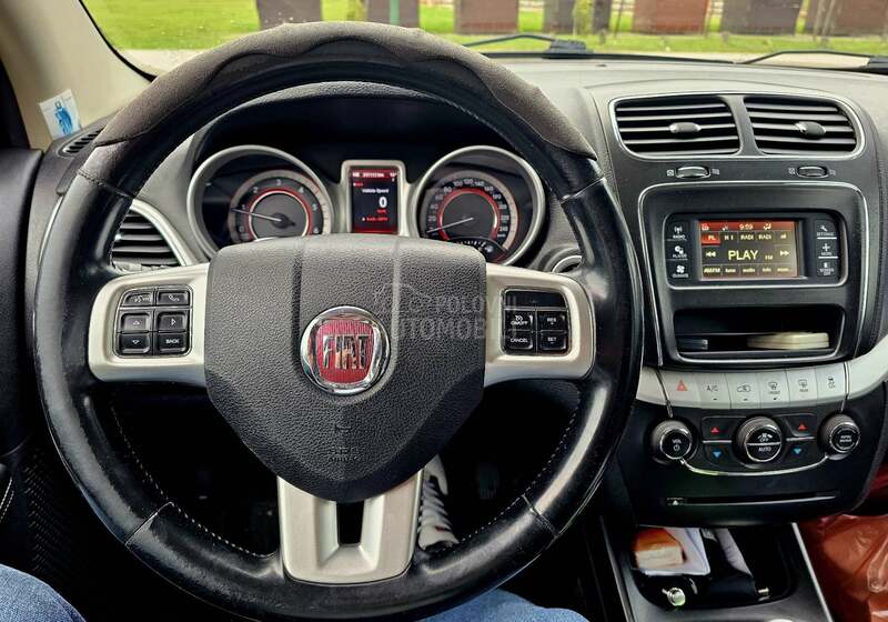Fiat Freemont 