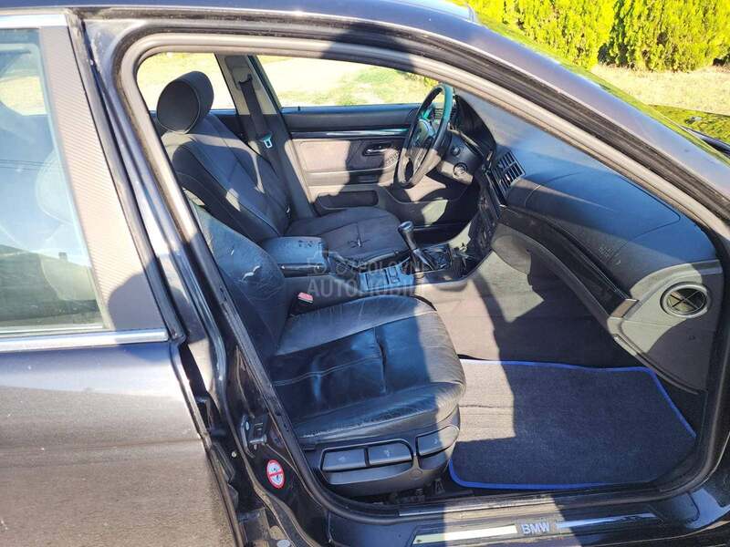 BMW 520 e39