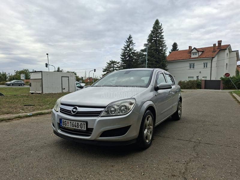 Opel Astra H 