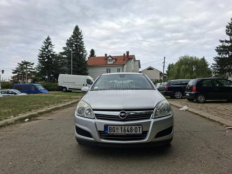Opel Astra H 