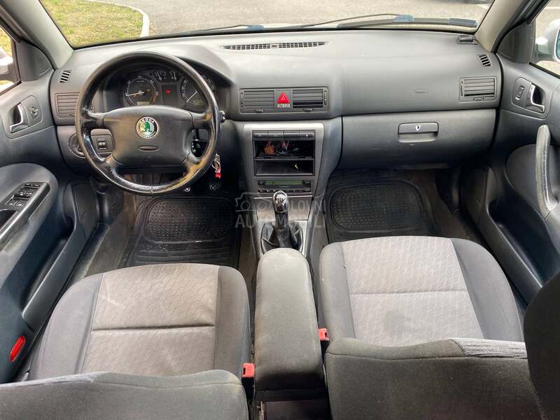 Škoda Octavia 1.9Tdi Resta yling
