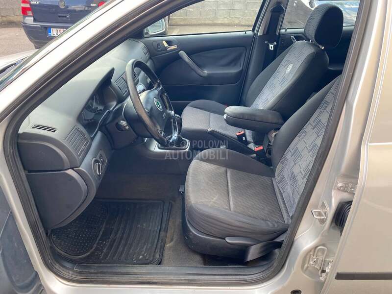 Škoda Octavia 1.9Tdi Resta yling